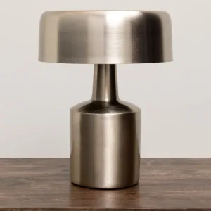 מנורת שולחן ניקל פטריה‎